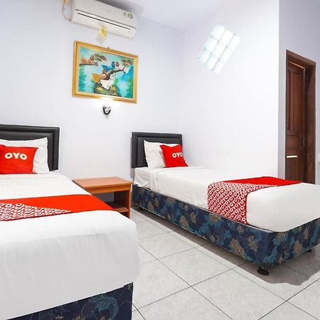 Oyo 91561 Gandhi Hotel 万隆 外观 照片