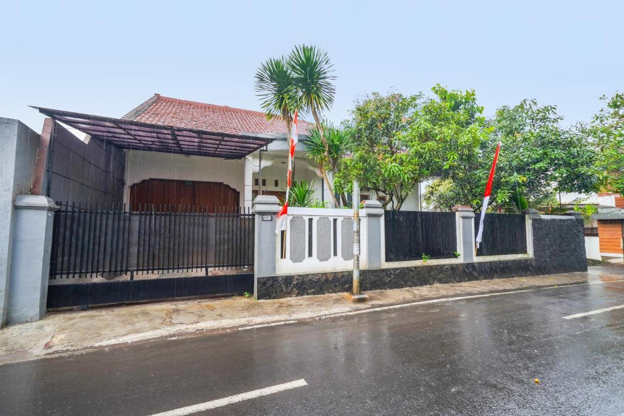 Oyo 91561 Gandhi Hotel 万隆 外观 照片