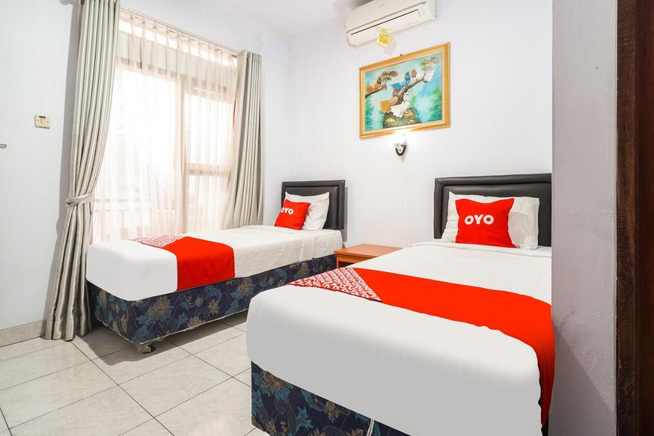 Oyo 91561 Gandhi Hotel 万隆 外观 照片