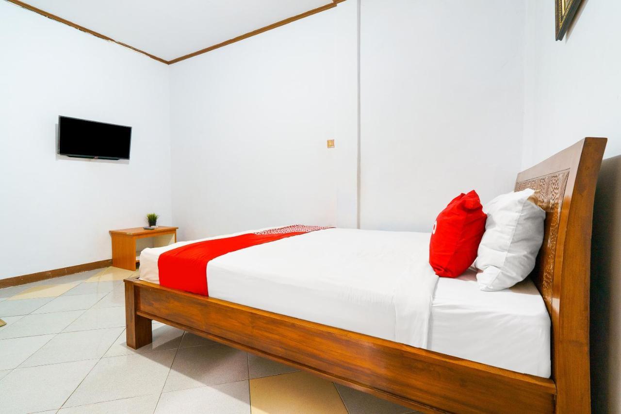 Oyo 91561 Gandhi Hotel 万隆 外观 照片