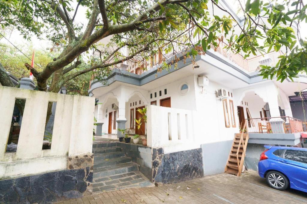 Oyo 91561 Gandhi Hotel 万隆 外观 照片