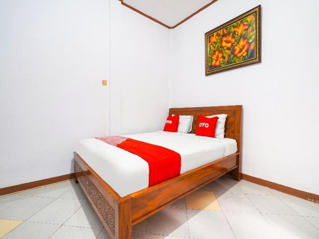 Oyo 91561 Gandhi Hotel 万隆 外观 照片